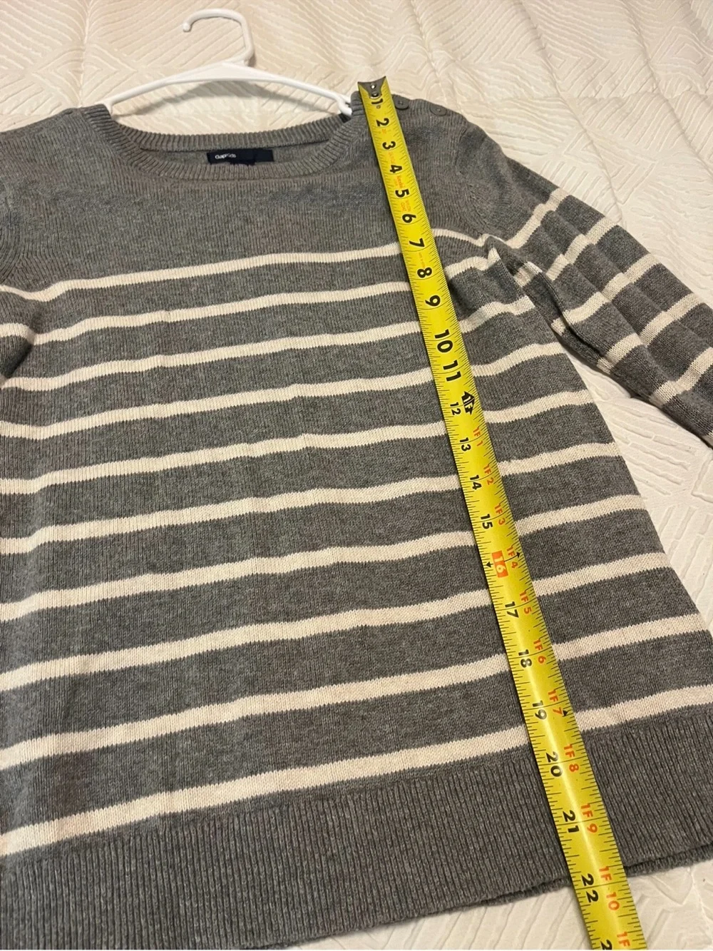 GAP Gray and White Striped Button-Shoulder Crewneck Sweater xxl 14/16